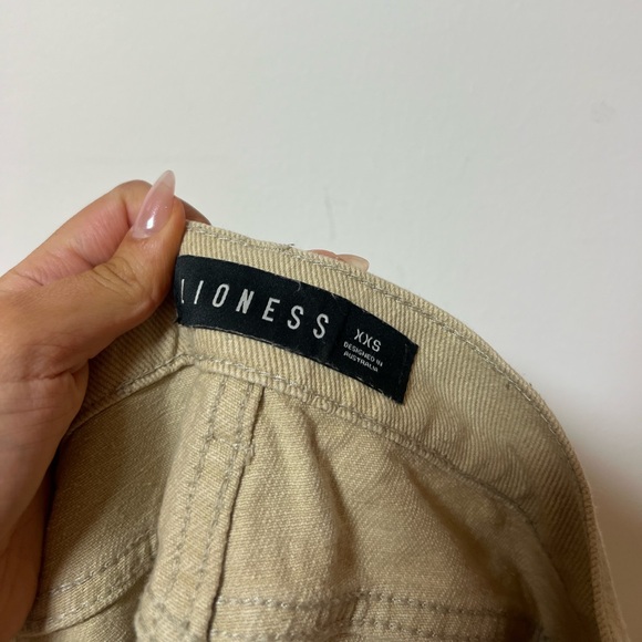 Lioness Cargo Pants 🤎 - Picture 6 of 6